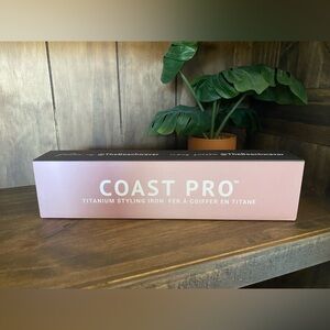 Beachwaver Midnight Rose Titanium Coast Pro Flat Iron NIB
